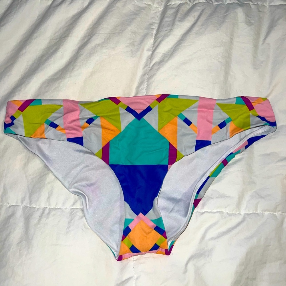 Victoria Secret: colorful geometric bikini bottoms size Large